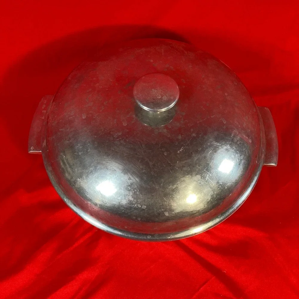 Dutch Oven 12in Silver / 5 Quart / Cast Aluminum Roaster w/ Lid